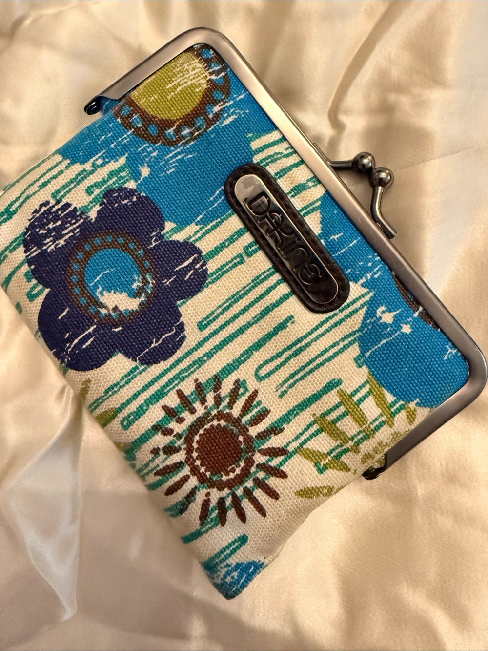 Dakine Blue Floral Canvas Kiss-Lock Coin Purse